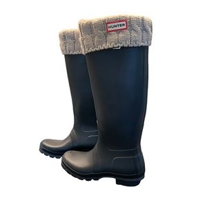 Hunter Original Tall Rain Boots - Matte black, 8 + Cable knit boot sock in grey